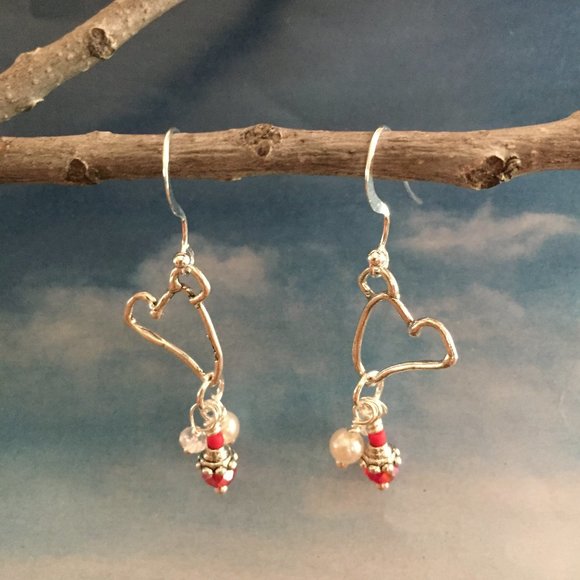 Jewelry - 925 SS Artisan Heart Earrings with Dangles